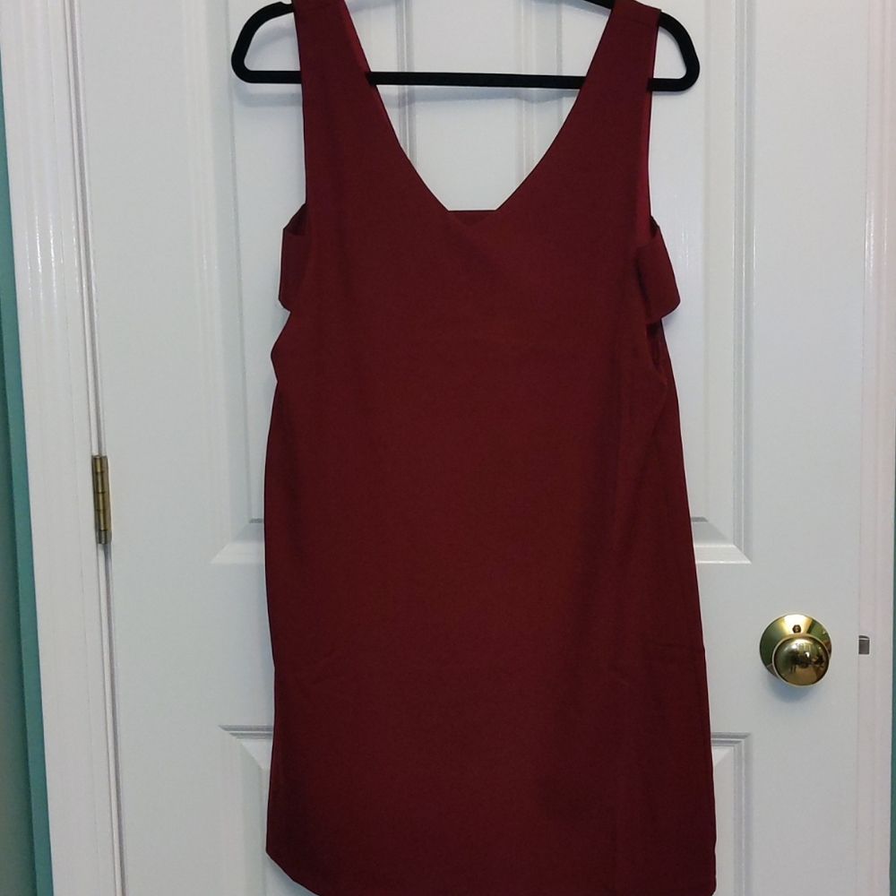 Maroon shift dress